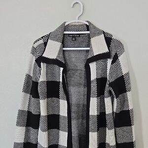 Cable & Gauge | Black And White Checkered Sweater Shacket Size Medium
